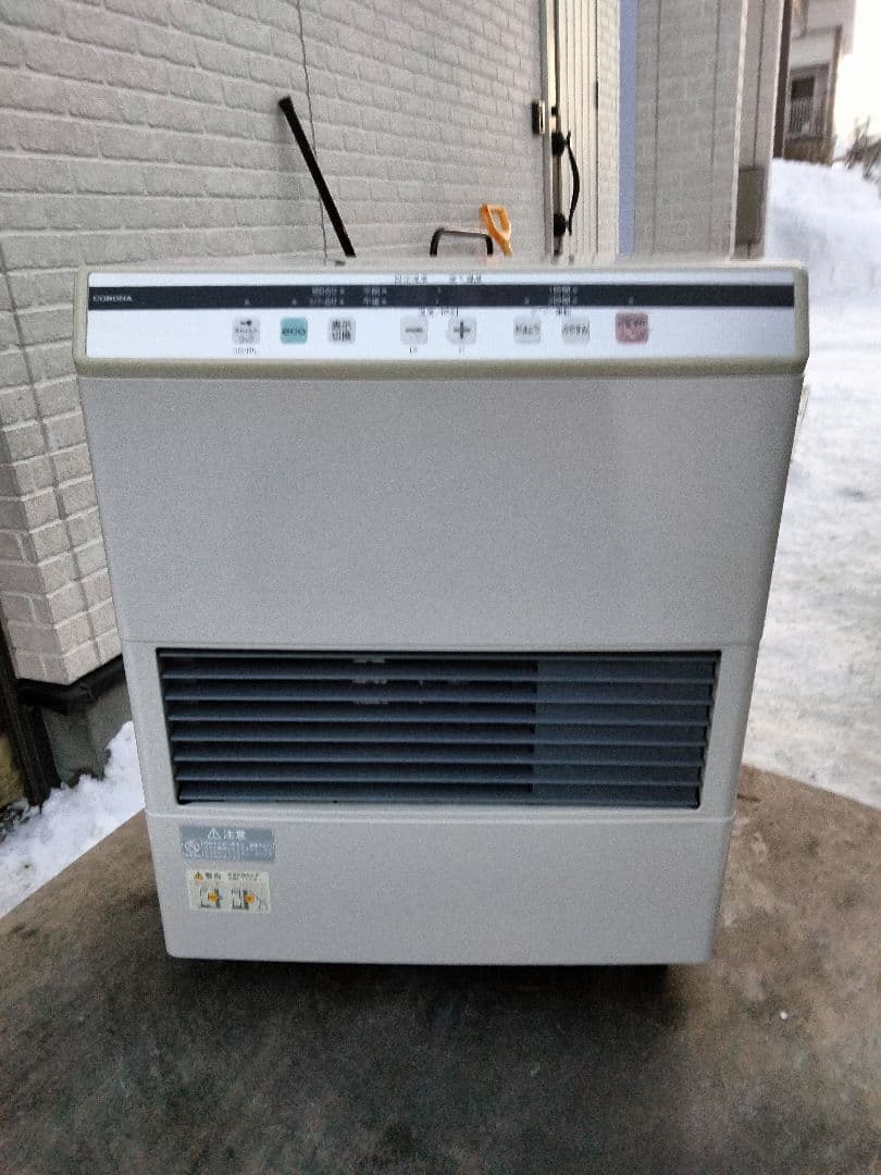 札幌発コロナFF温風石油ストーブ！品番「FF‐4211GS」2011年式中古品⑪