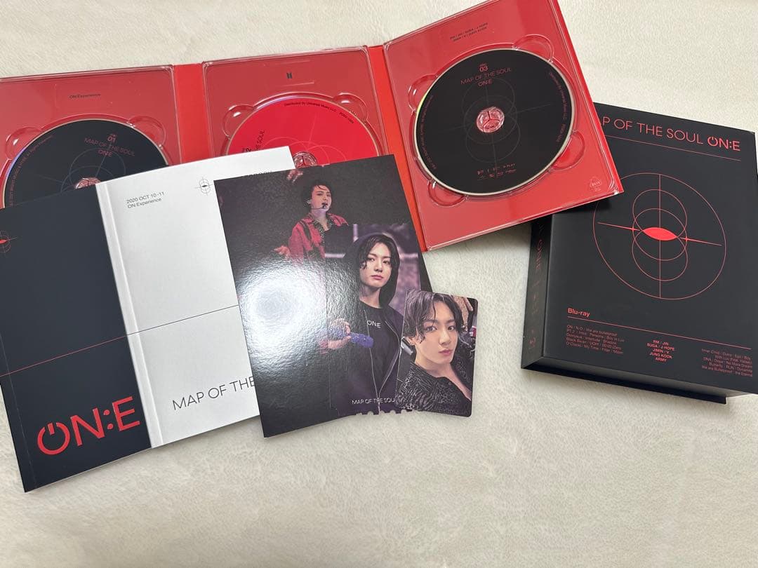 BTS まとめ売り CD/DVD/Blu-ray/写真集/トレカ等 - メルカリ