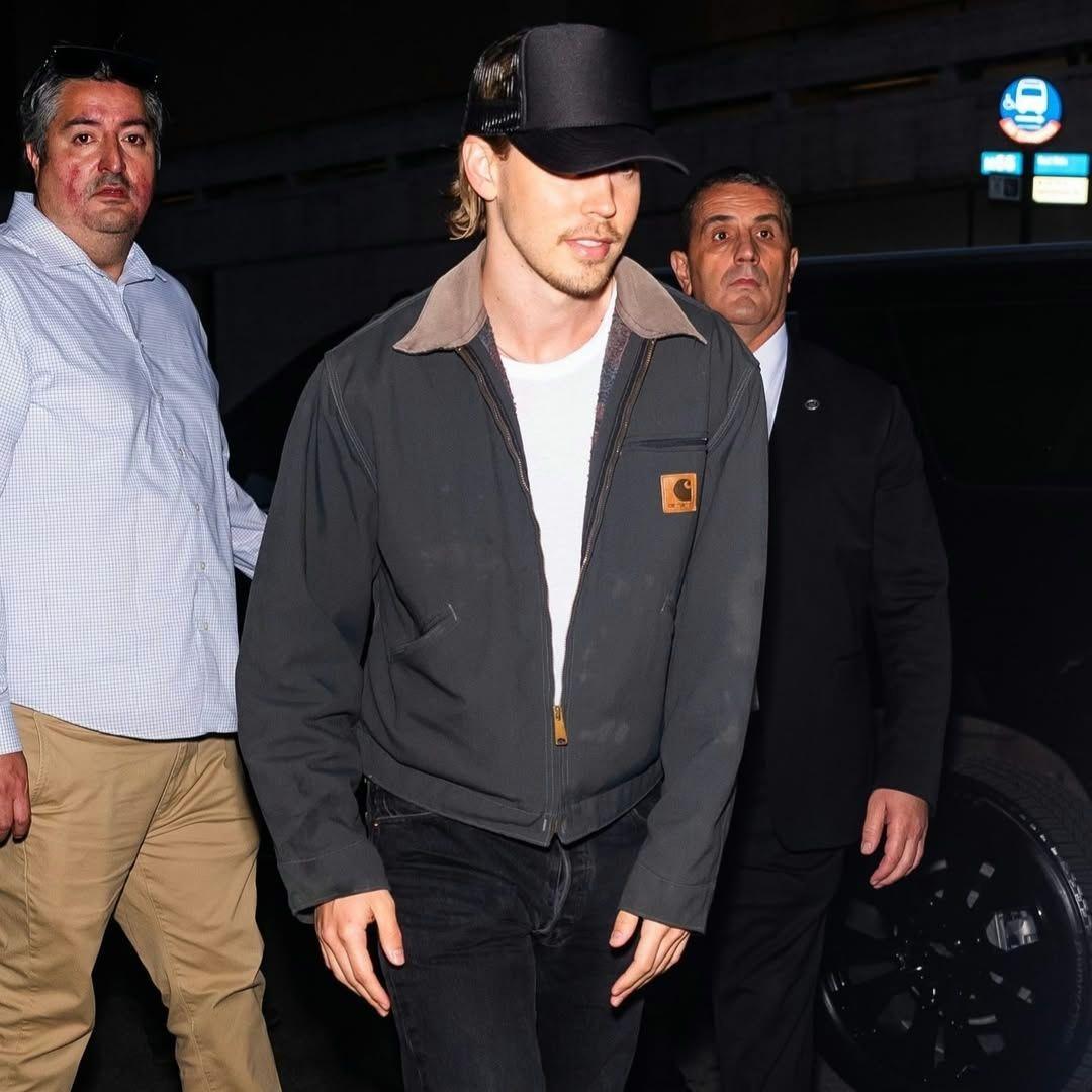 Carhartt J97 BLK デトロイトジャケット