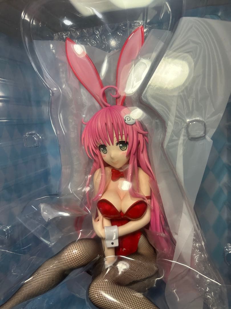 入手困難　ララ バニーVer. フィギュア