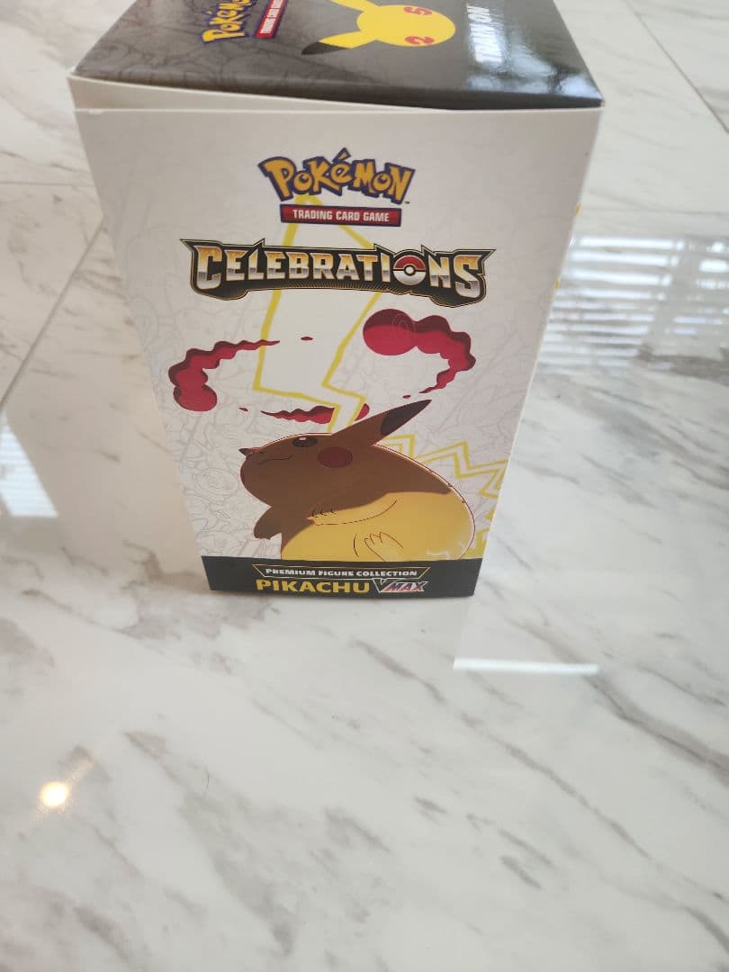 ピカチュウVMAX フィギュア プロモ セレブレーションBOX！日本未発売最安値