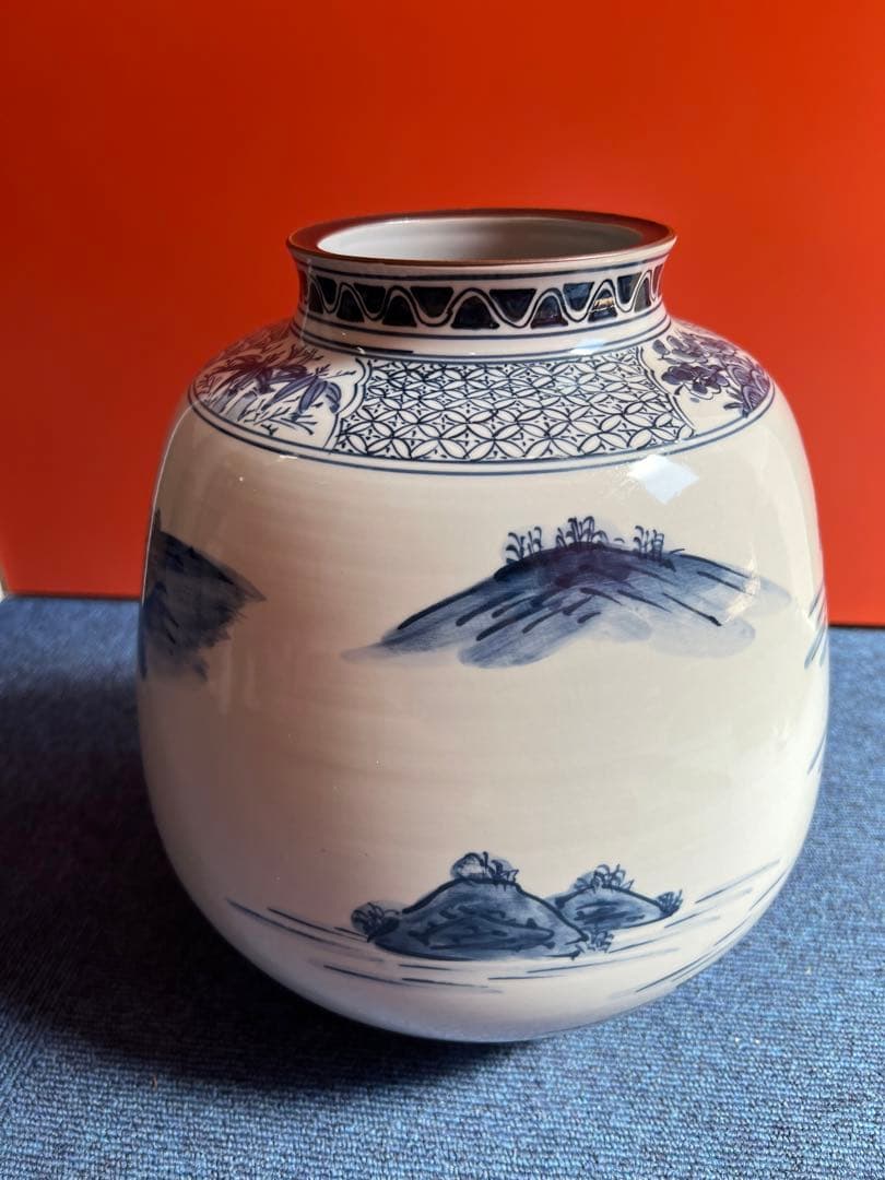 877 珍品希少九谷万象山水人物図案染付花瓶
