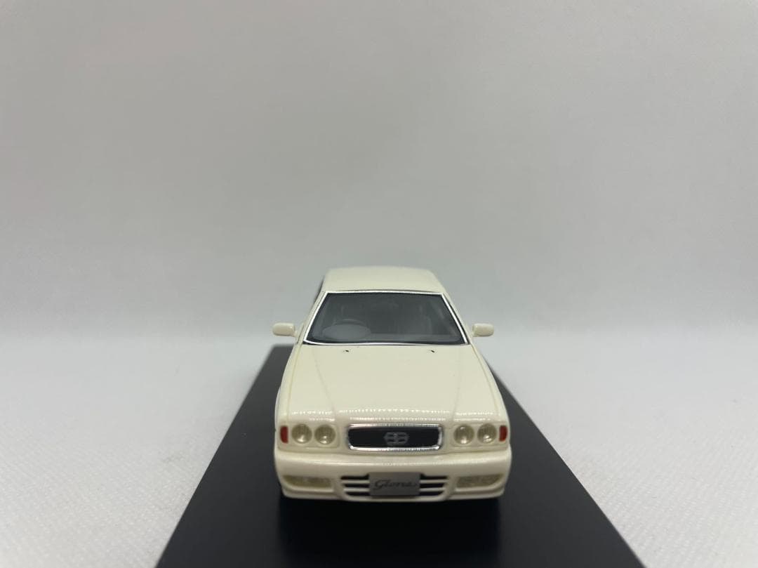 402-182 Hi-Story 1/43 日産 GLORIA V30 TWIN