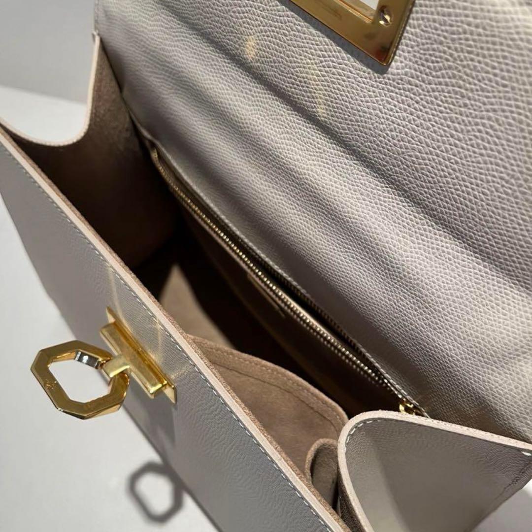 CARBOTTI カルボッティ ELENA ベージュ 極美品 オンライン