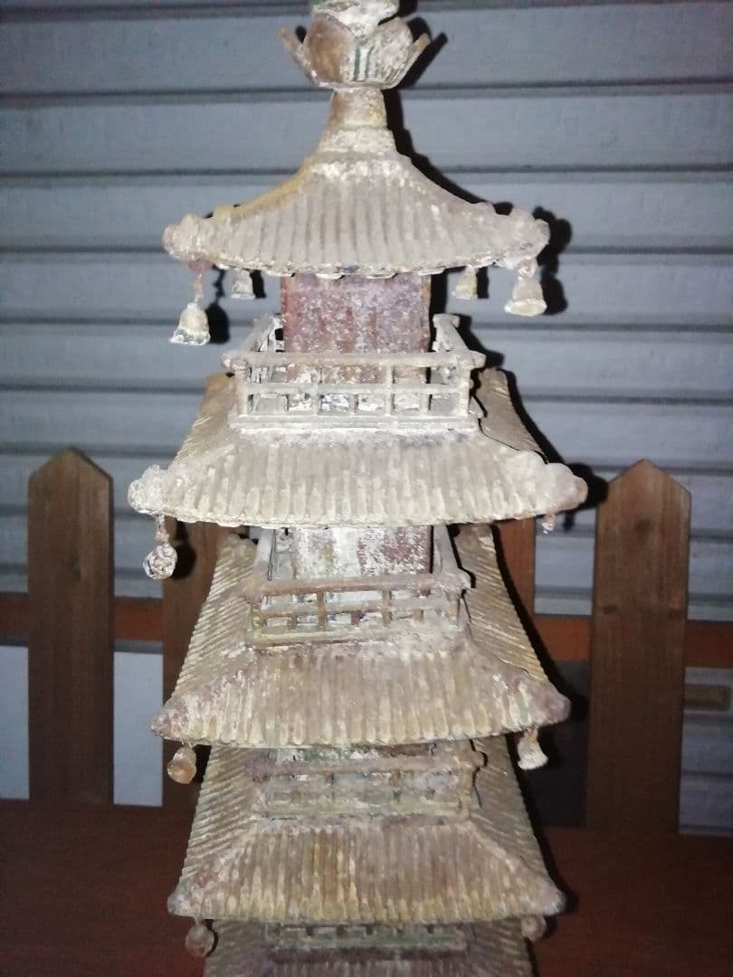 五重塔 旧家の庭園 年代物