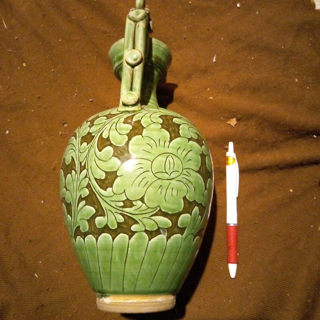 中国陶磁器　宋磁州窯　浮掘緑壺