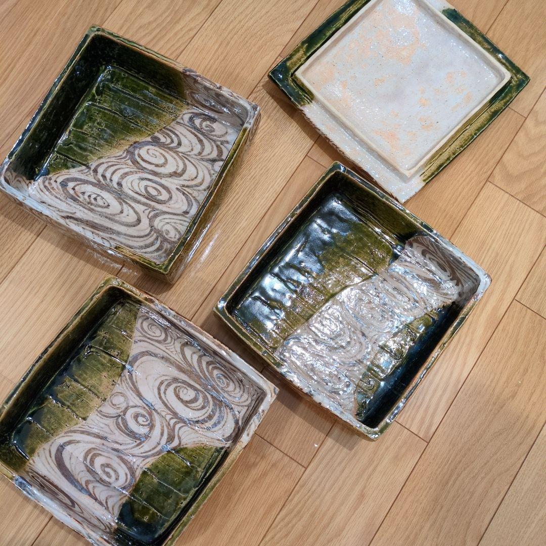 小泉蔵珍 渦巻き模様の陶器3段重ねボックス