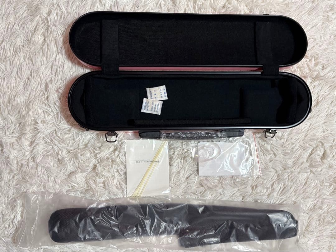 【新品・未使用】c.c.シャイニーケース フルートケース ピンク