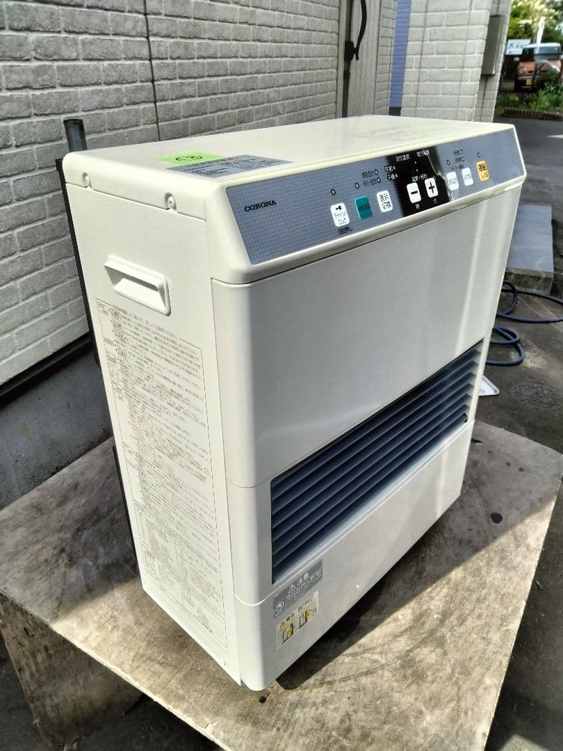 札幌発コロナFF温風石油ストーブ！品番「FF‐4213GS」2014年式中古
