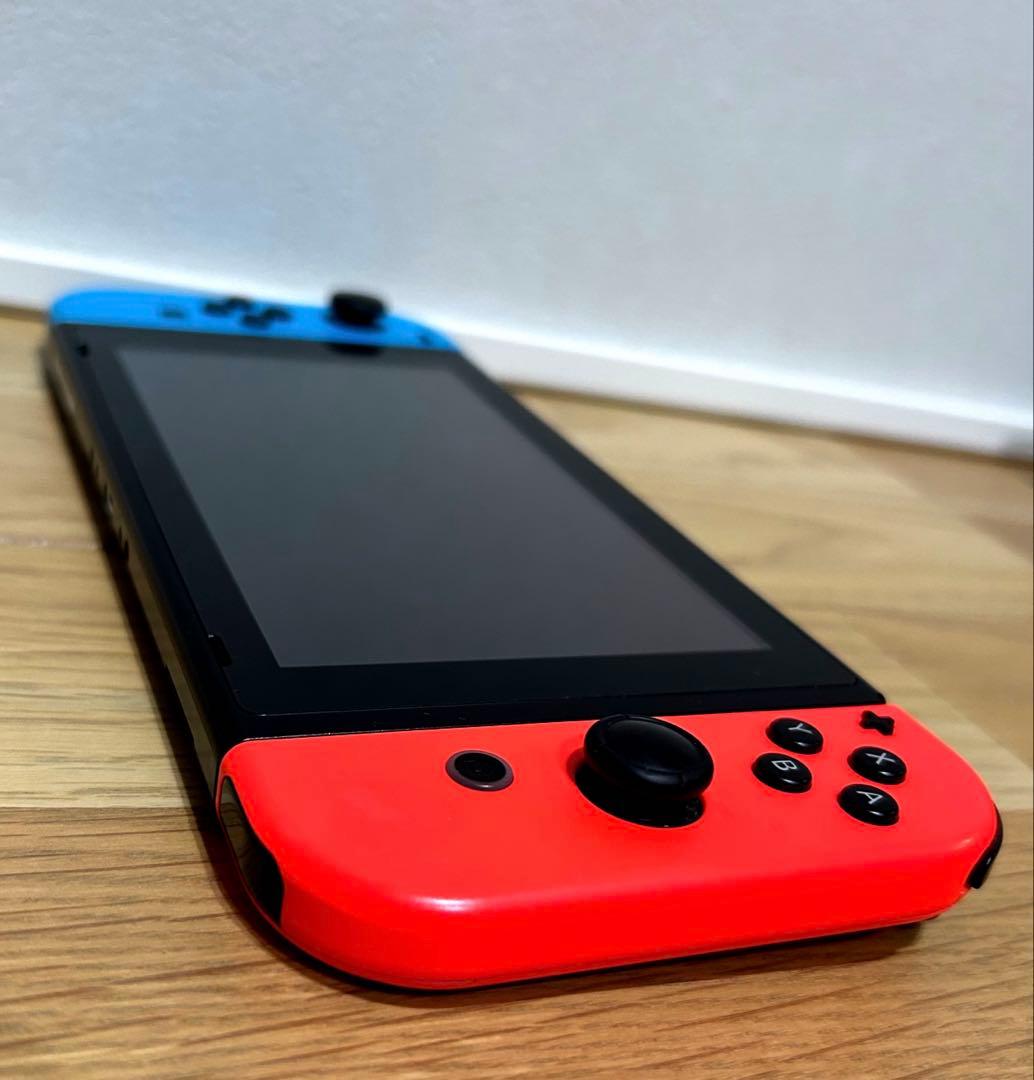 Nintendo Switch 本体 + マイク付き＋ケース付