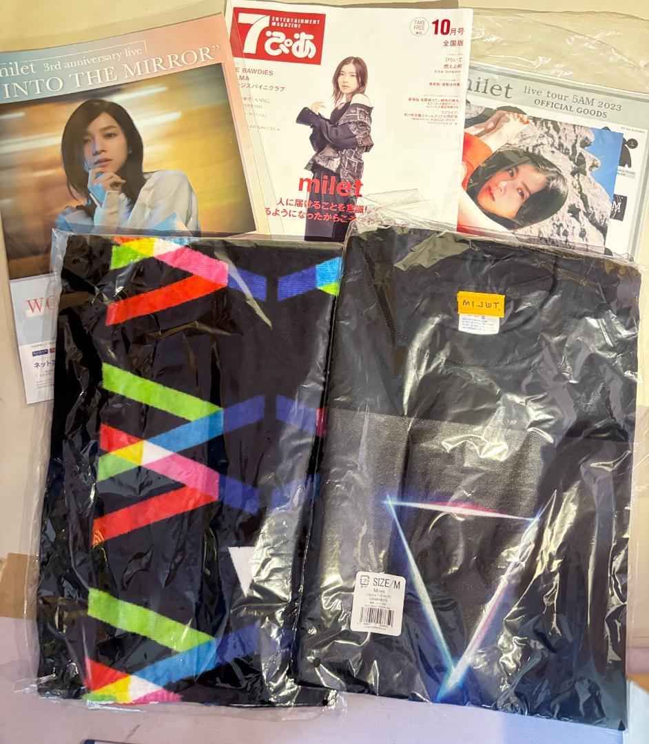 milet カラフルTシャツとタオルセット新品★限定ステッカーなどおまけつき milet カラフルTシャツとタオルセット新品☆限定ステッカーなどおまけ