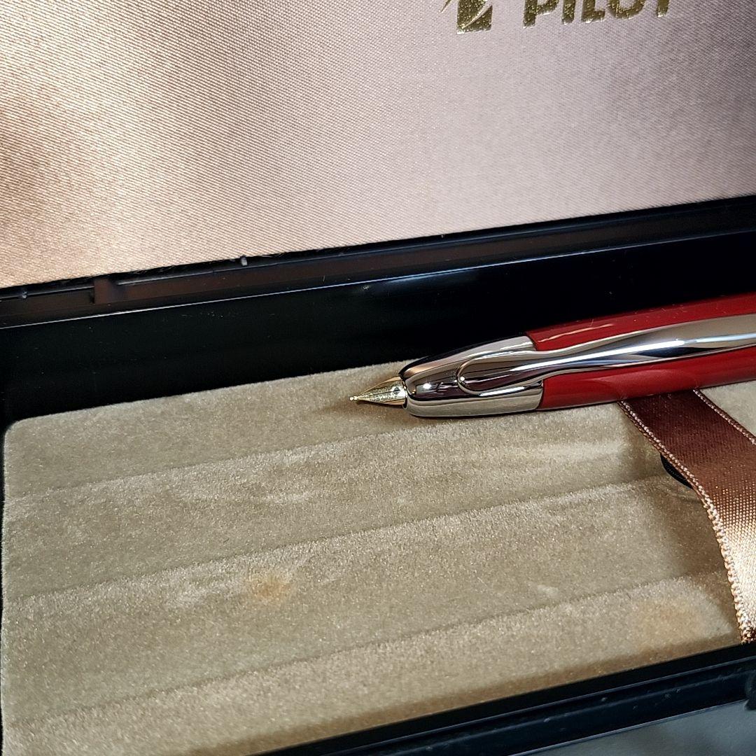 PILOT パイロット　キャップレス　Capless 赤 万年筆　F 細字
