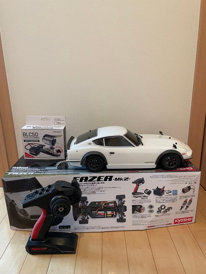 新品未走行・オプション多数装着】FAZER Mk.2 ホワイト