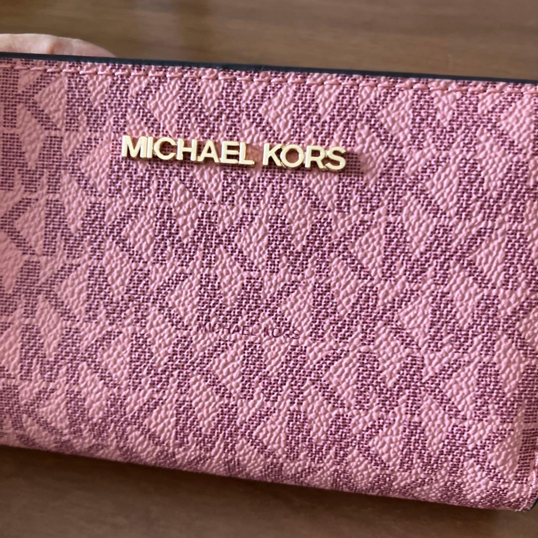 新品未使用　マイケルコース　二つ折り財布　ピンク