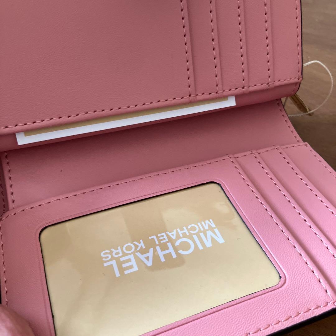 新品未使用　マイケルコース　二つ折り財布　ピンク