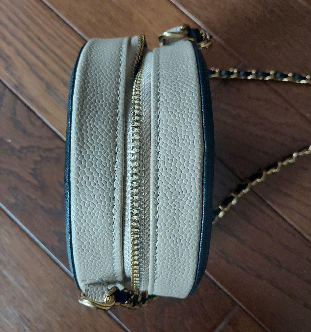 CHANELノベルティー ラウンド型ショルダーバッグ
