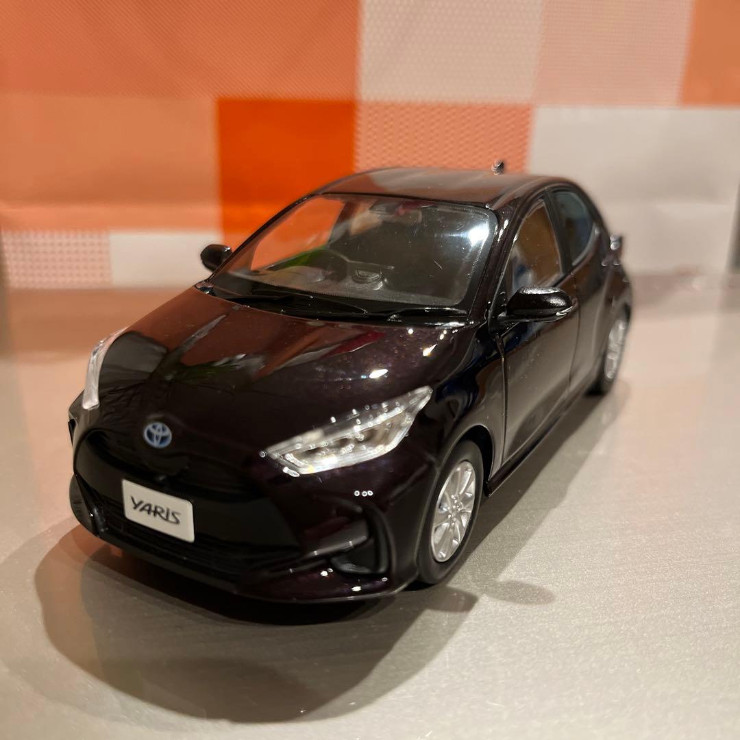 ミニカー 色見本 トヨタ ヤリス - メルカリ