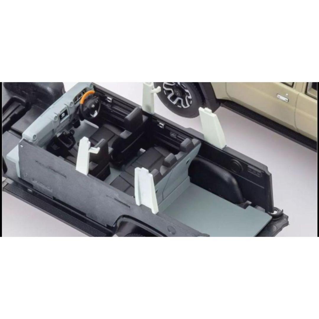 京商 1/ 43 トヨタ ランドクルーザー 70 (ベージュ)