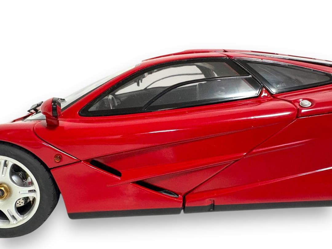 ☆美品/現状　マクラーレン F1 ロードカー　レッド　1/12 希少