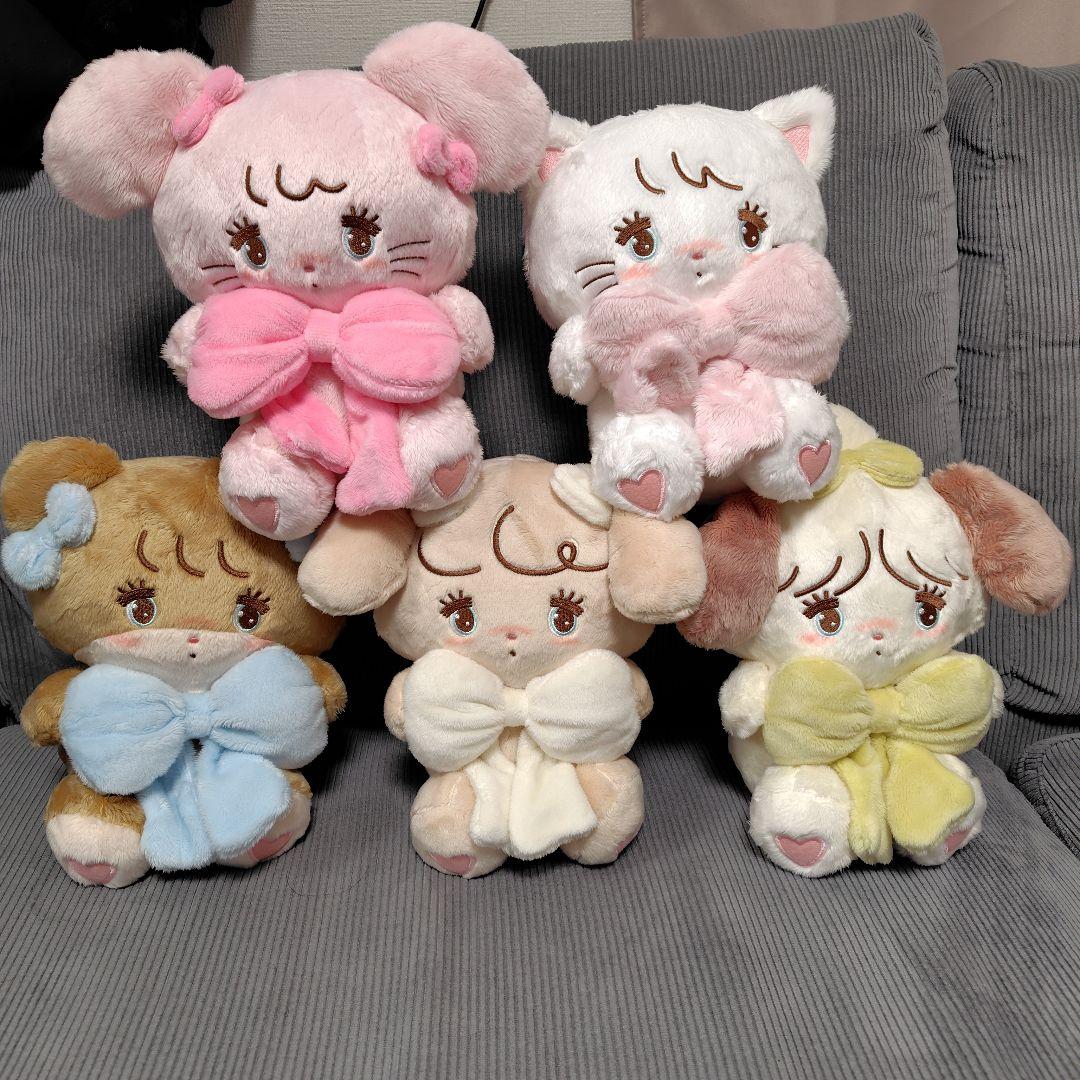 mikko 抱きしめおりぼんぬいぐるみ セット mikko characters 抱きしめおリボンぬいぐるみ | 商品紹介 | 株式会社