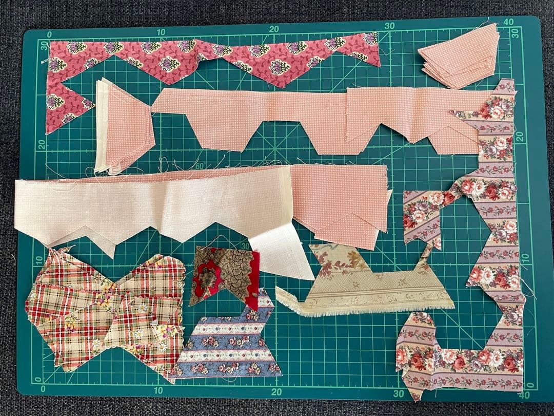 （478）ヘキサゴン 正六角形 パッチワーク 製作途中 カット布