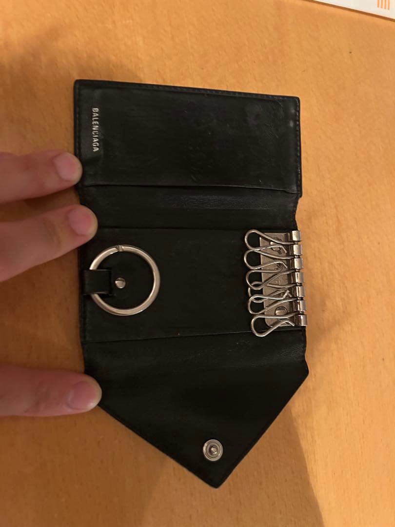 BALENCIAGA ブラックレザー キーケース
