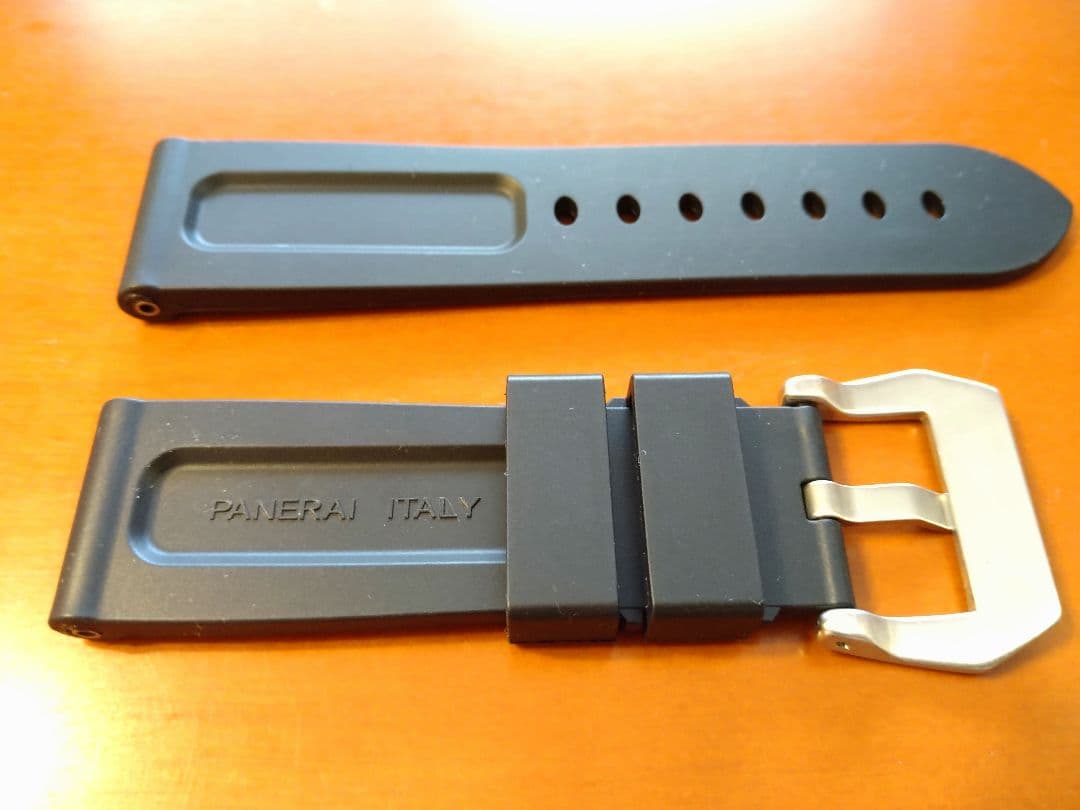 お*パ様 【OFFICINE PANERAI 44m用】ラバーベルト／ブラック