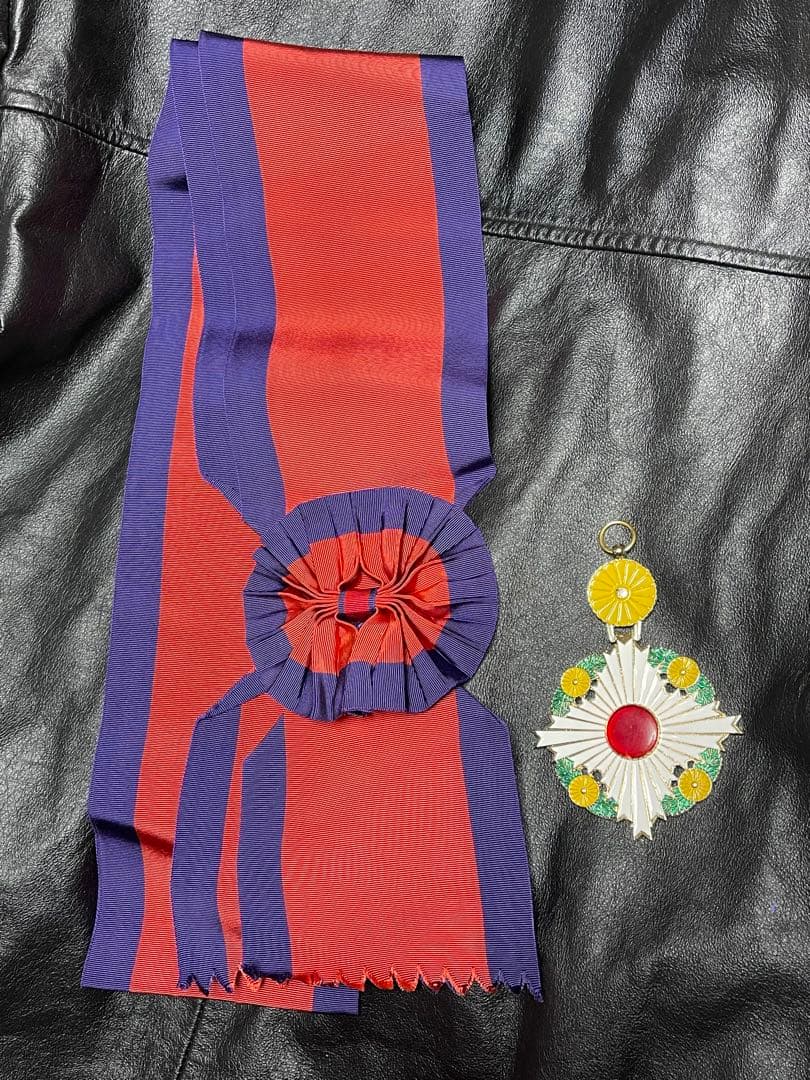 襟章 警視庁捜査一課 菊花紋 旭日章 3点セット 警察グッズ バッジ