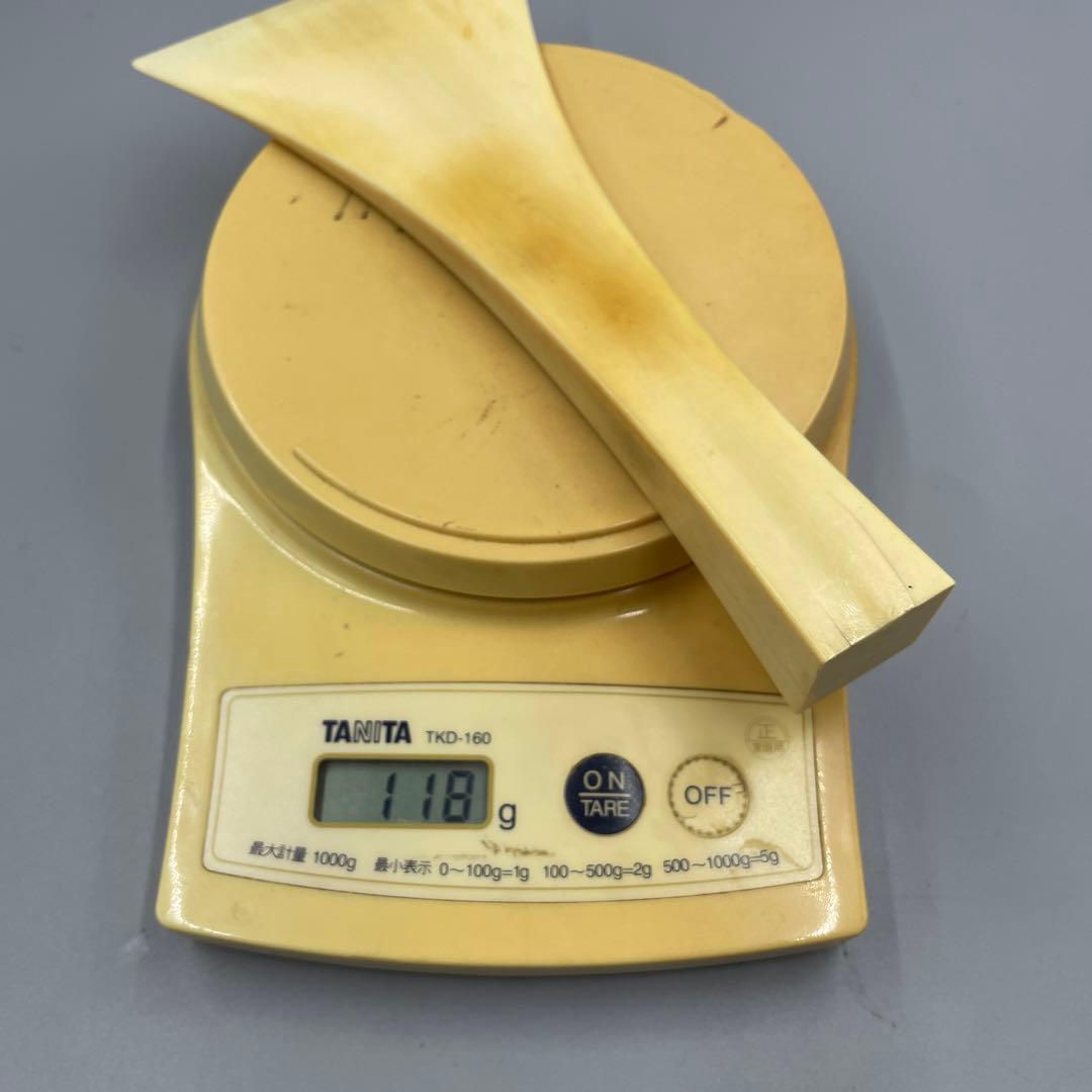 239ヴィンテージ 天然素材 三味線バチ 重さ約118g