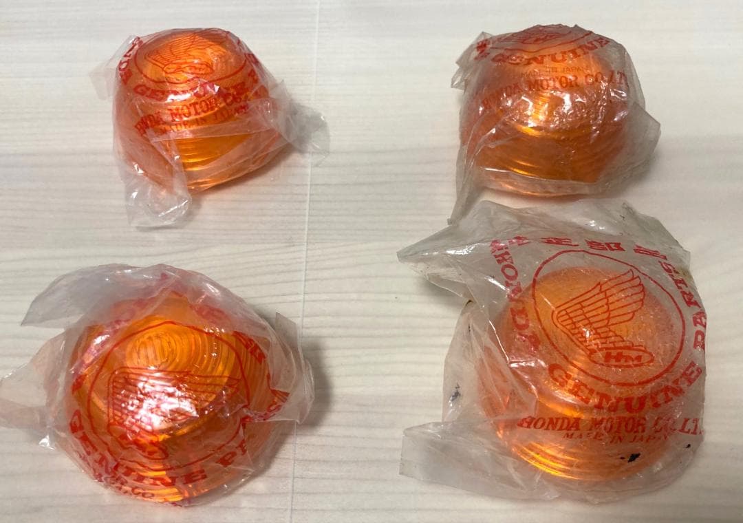 ホンダ 純正 ・新品：未使用】ウインカーレンズ 4個33402-268-671