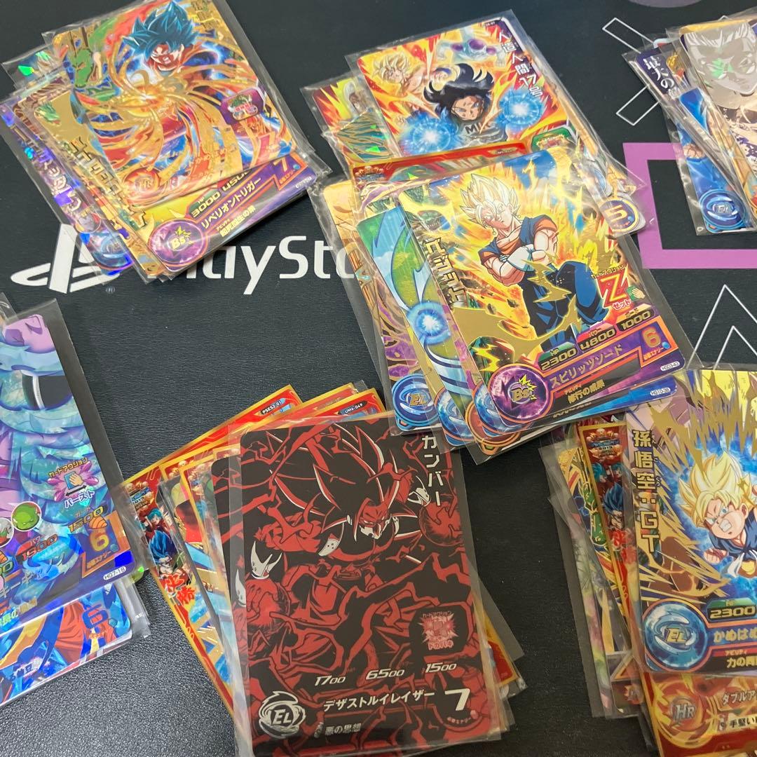 ⭐️ドラゴンボールカード⭐️78枚⭐️ケース付き。