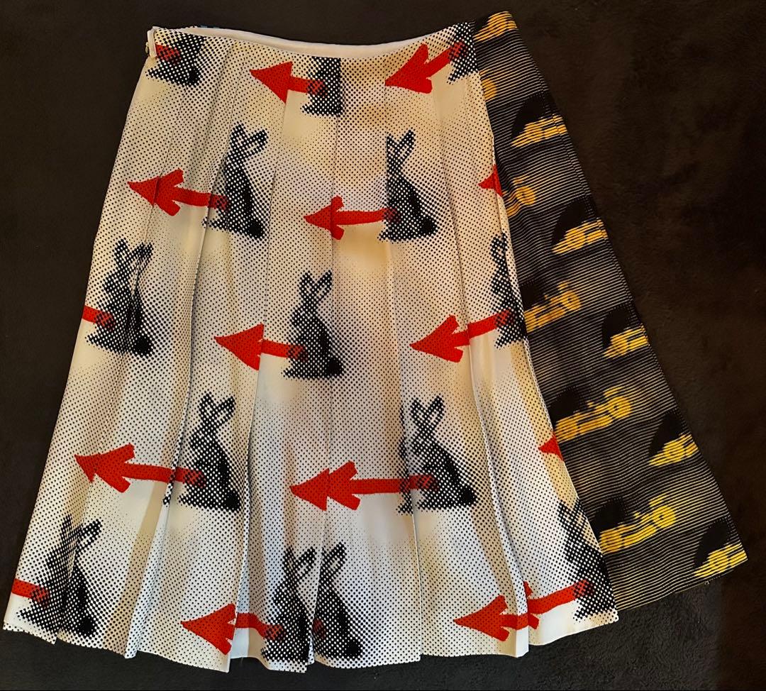 プラダ　プリーツスカート　38サイズ