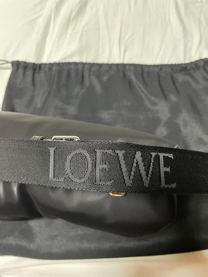 LOEWE ロエベ　Goya Puffer Messenger ショルダーバッグ