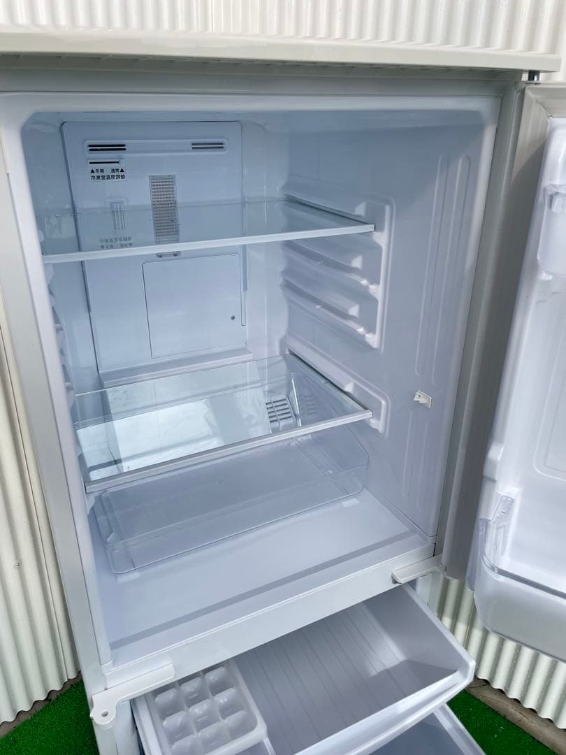 820 シャープ 左右付け替え可能ドア 2ドア冷蔵庫 一人暮らし 単身 ホワイト