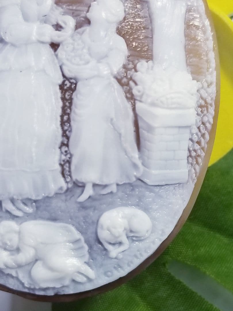 KS-669 【パスクァーレ・オッタビアーノ作】天然シェルカメオルース