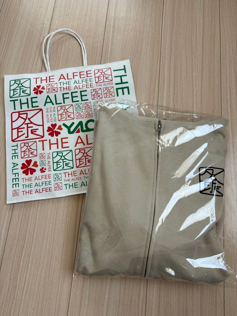 ショッパーおまけ】ALFEEポテくまくんパーカー（サンドベージュ） THE