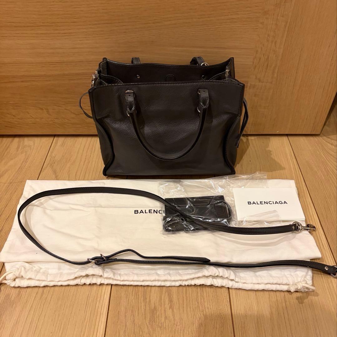 バレンシアガ 2WAYハンドバッグペーパーミニ グレー