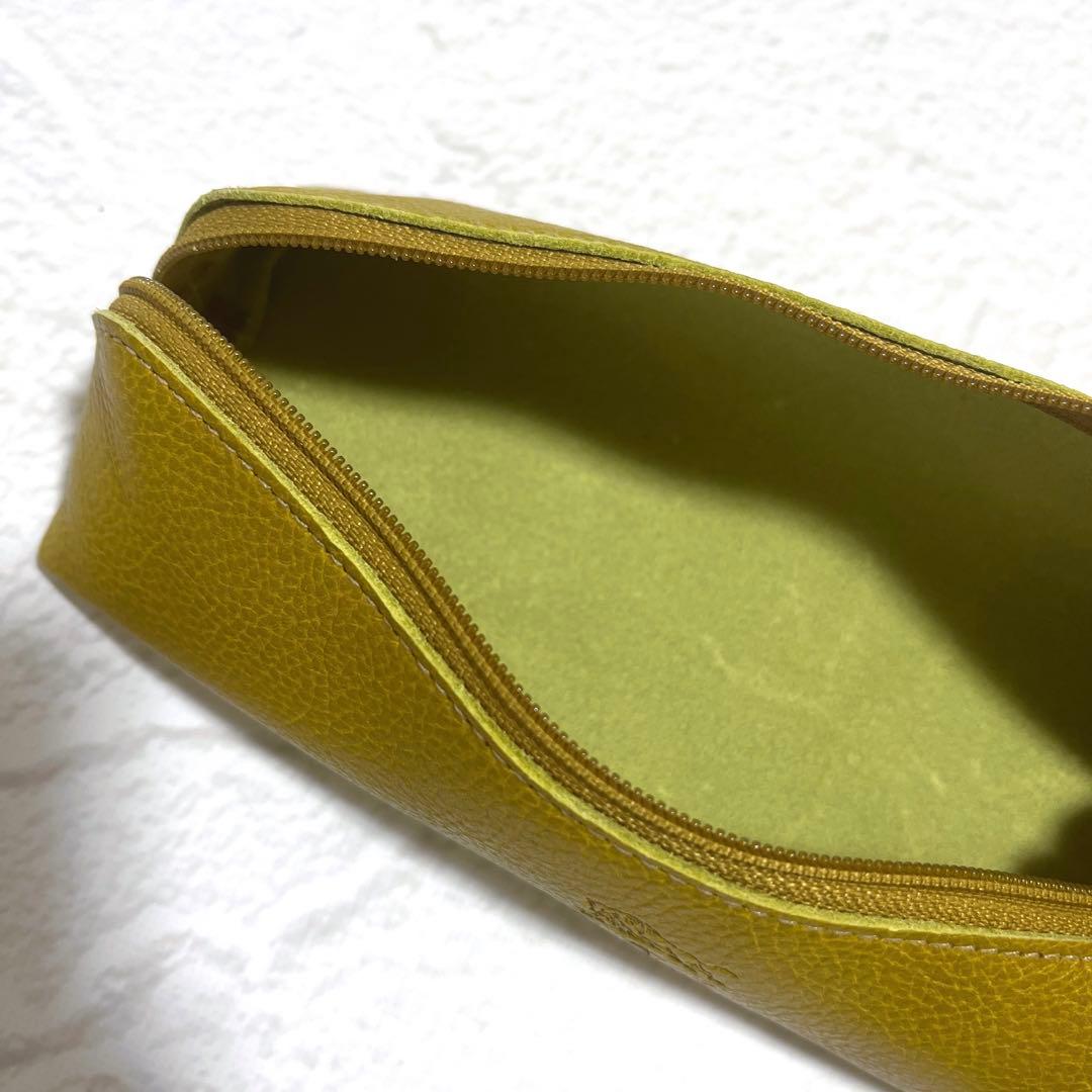 新品未使用】IL BISONTE イルビゾンテ ペンケース 小物入れ 本革