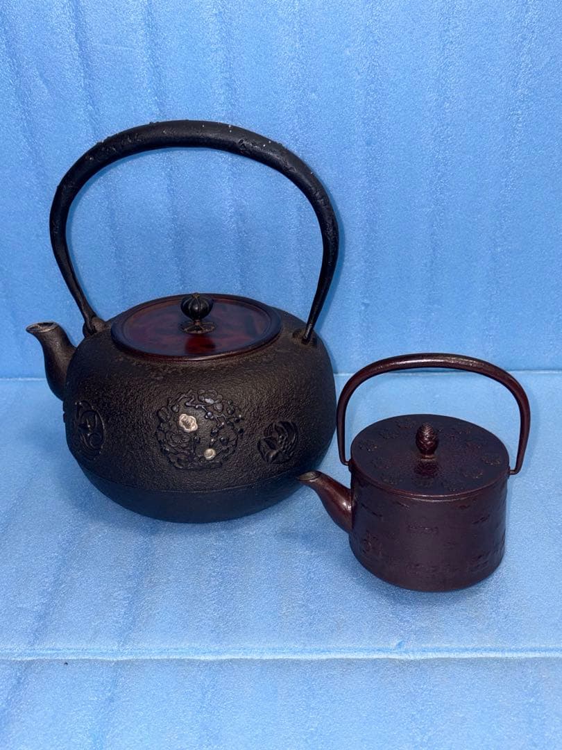 大樋年郎、天目鶴紋飾壺 木箱付き