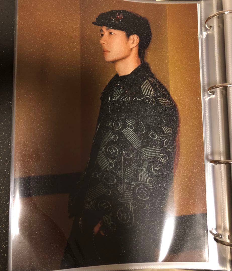 王一博 カードバインダー＋A4・Pカード他リフィル50枚付 アルバム w写真集