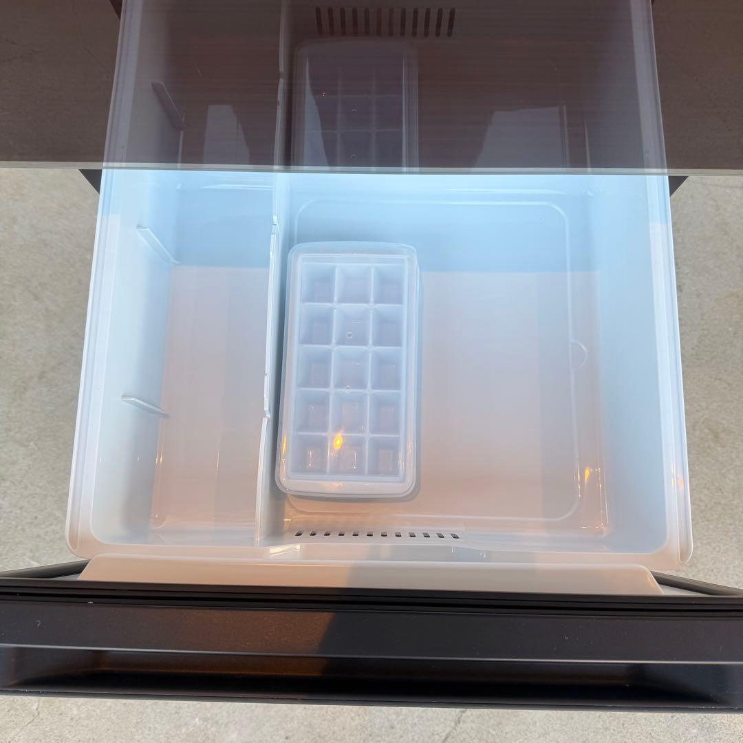 ● 美品 女性オーナー ハイセンス 冷蔵庫 HR-G13C-BR 135L