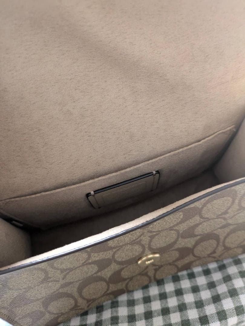 コーチ　 ショルダーバッグ　 ペッパー サッチェル シグネチャー キャンバス