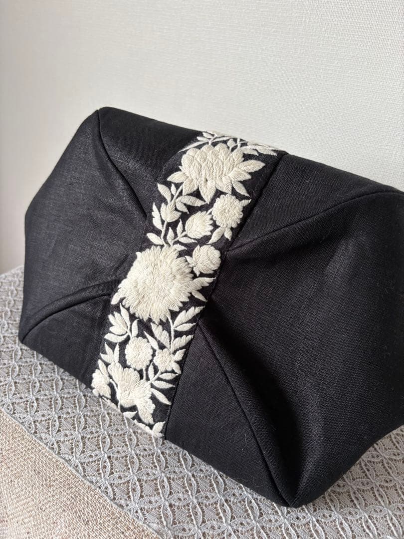 ❤️着物お出かけバンブーbag 気品溢れる大人black linen 豪華刺繍