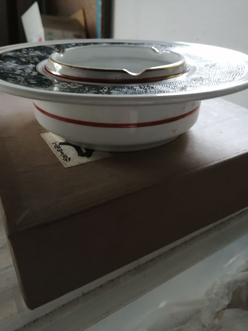 高級品‼️九谷焼 青粒鉄仙 7号灰皿 - メルカリ