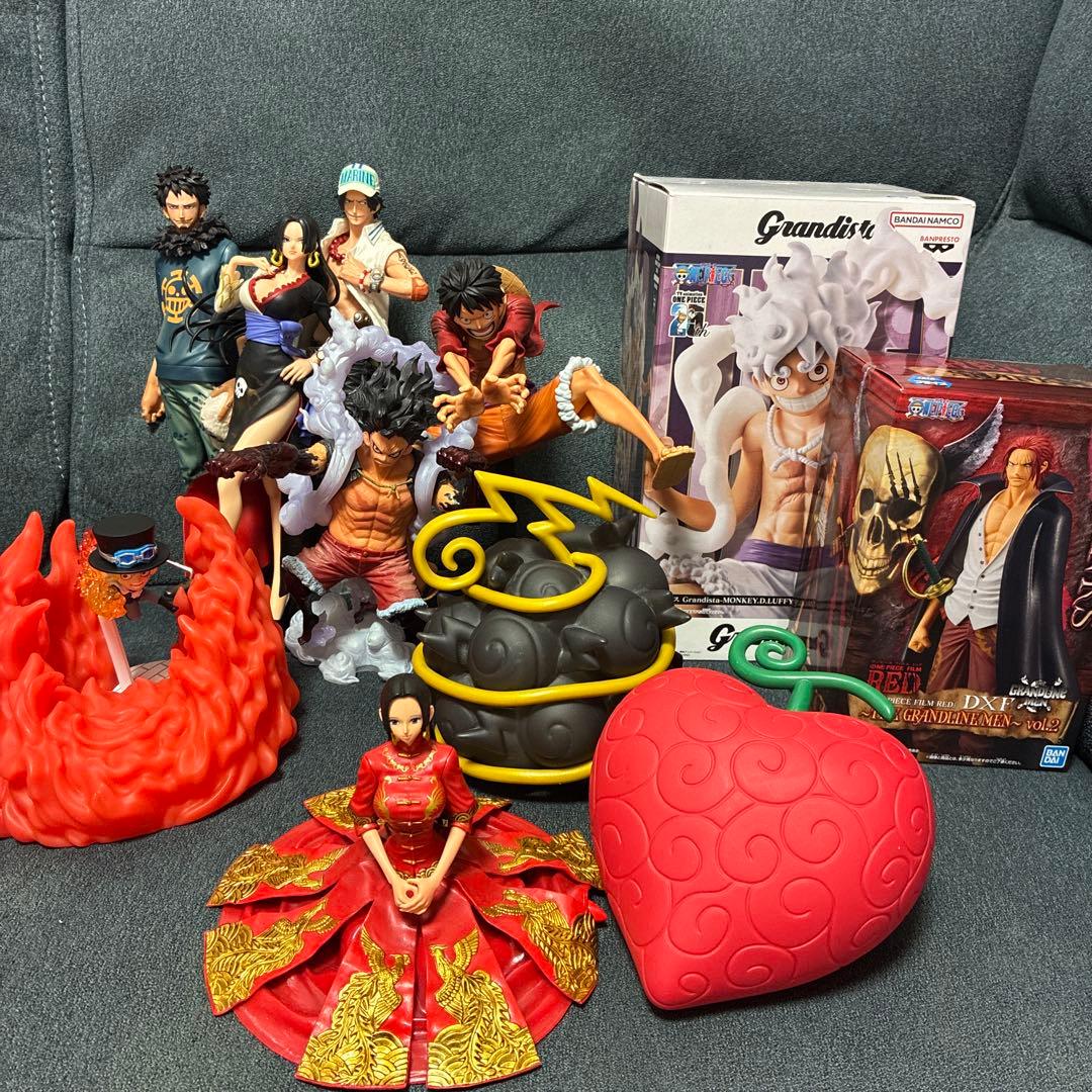 ワンピース フィギュア 11体 まとめ売り - メルカリ