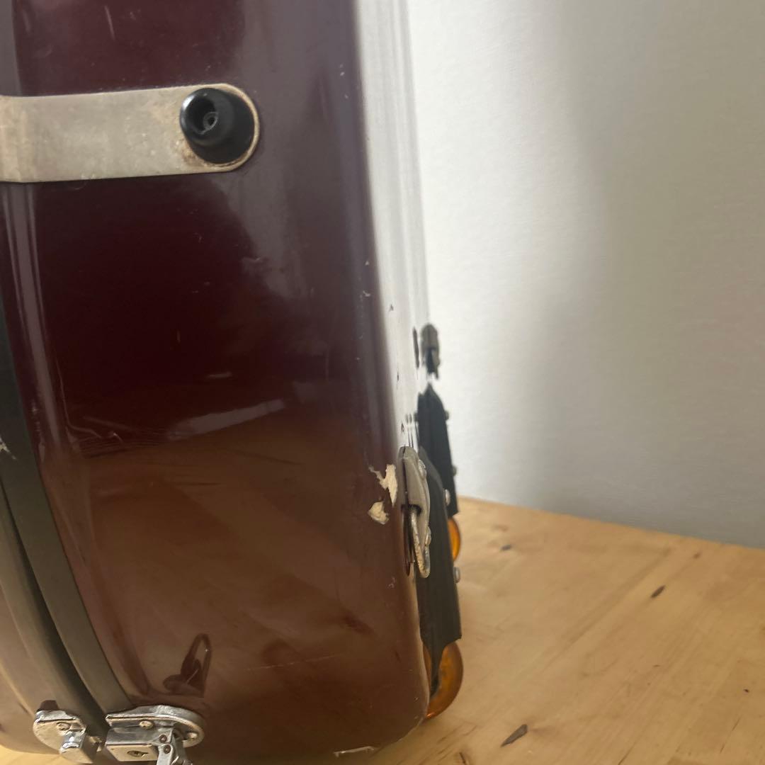 チェロと木製弓、ハードケース付き