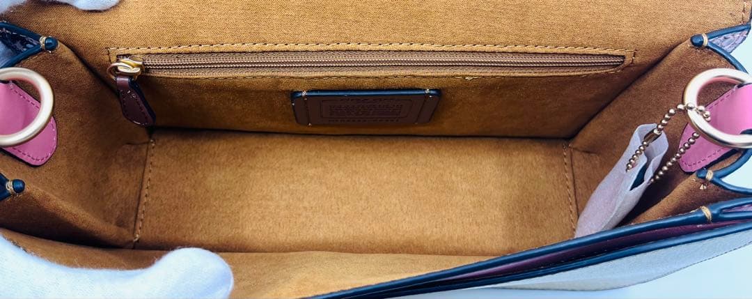 【新品・未使用】COACH シグネチャー ピンク フラップ ショルダーバッグ