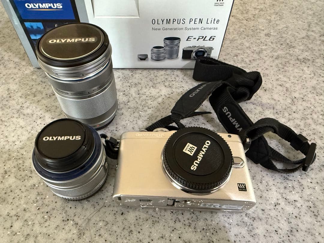 ジャンク品 OLYMPUS PEN Lite E-PL6 本体とレンズ2本 カメラ