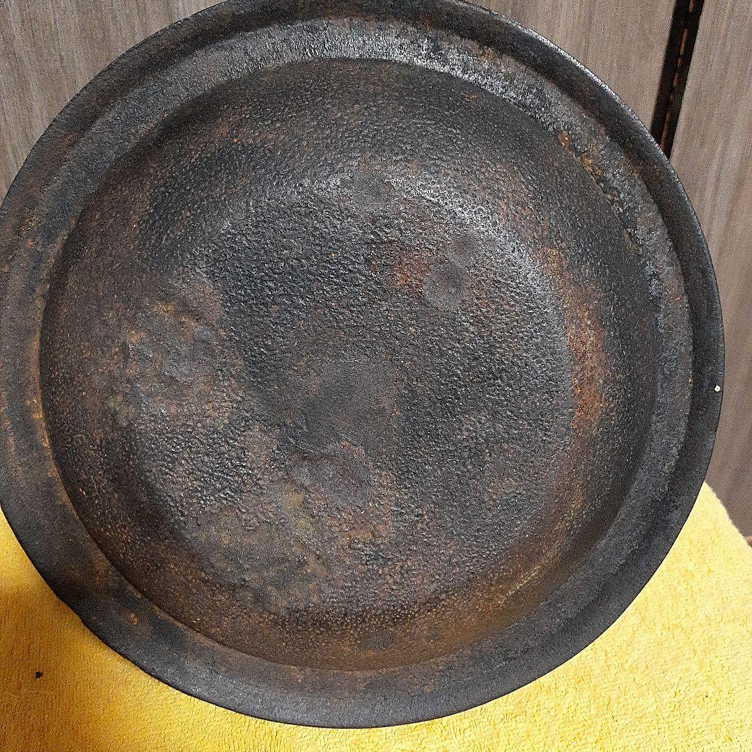 263 大振り 鉄瓶 宝尽くし文様 木瓜弦