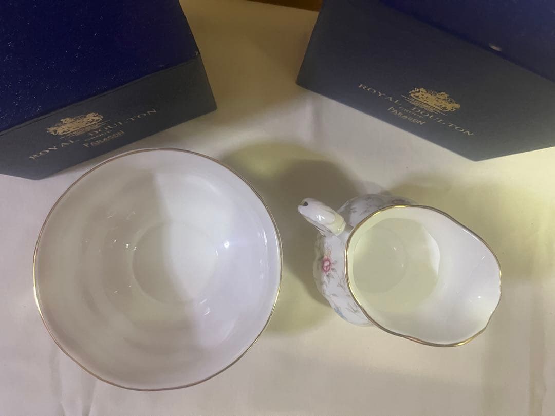 期間限定最終価格 英国パラゴンクリーマー&シュガーボウル大専用箱付